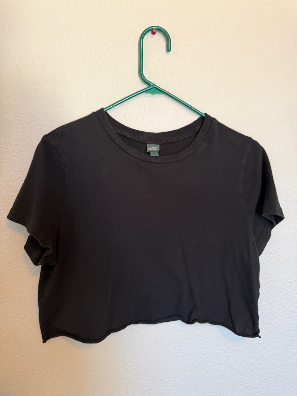 Black Cropped Crewneck Tee - Women